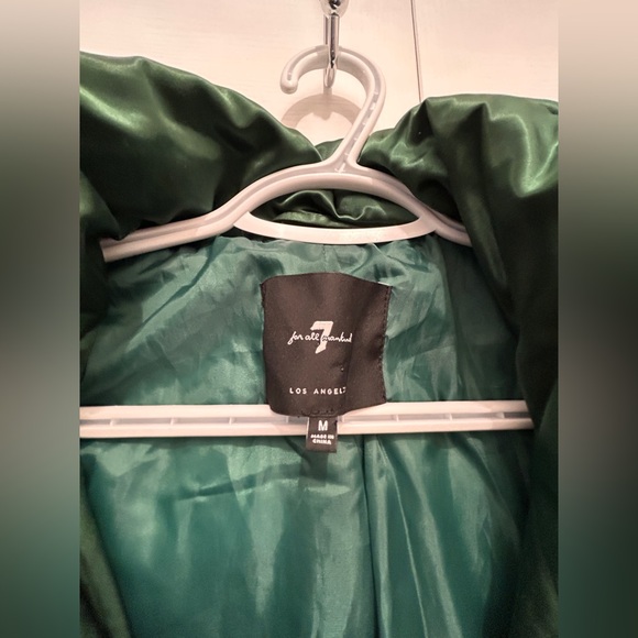 7 For All Mankind Crop Puffer Coat Women’s Size Medium - Picture 5 of 10